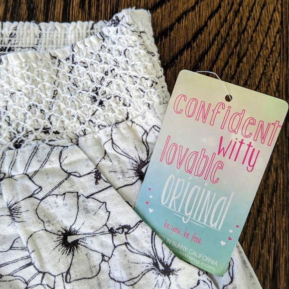 🌼 BeBop Linen Tie-Front Hibiscus Floral Shorts XL NWT - Picture 4 of 7